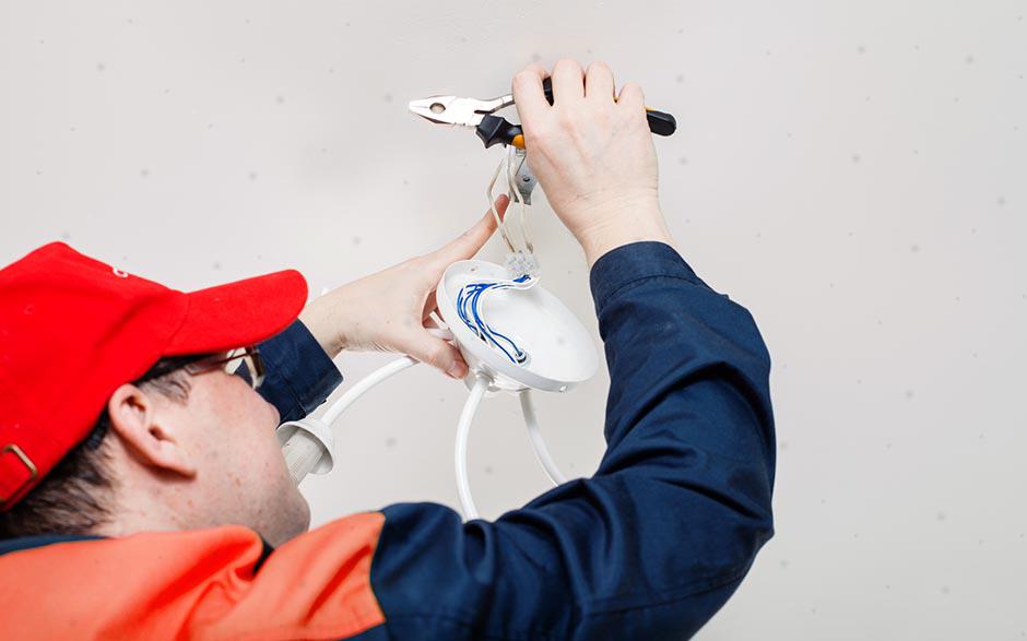 cherche électricien Aubervilliers